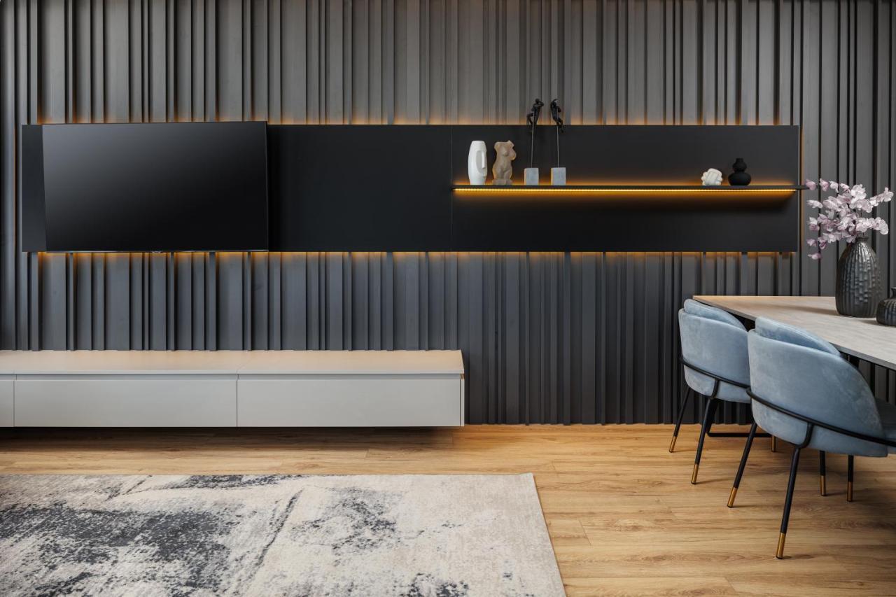 Mandala Designer Apartments With Free Private Parking, Near Mall Coresi Brasov Bagian luar foto