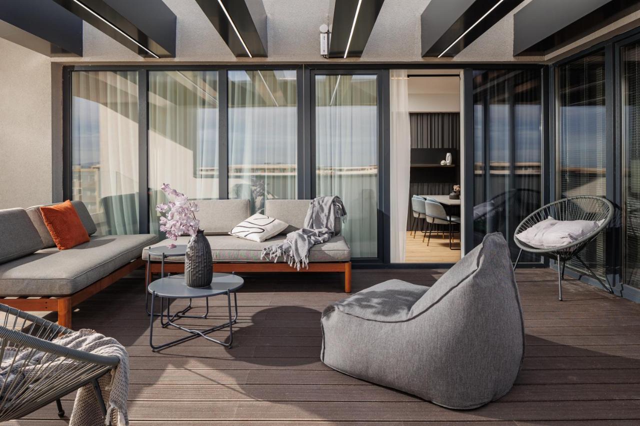 Mandala Designer Apartments With Free Private Parking, Near Mall Coresi Brasov Bagian luar foto