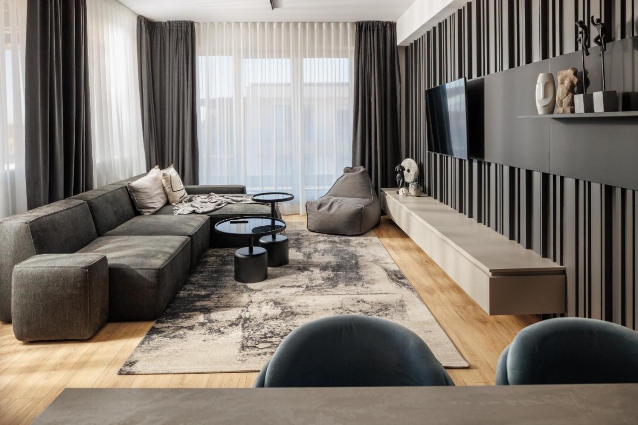Mandala Designer Apartments With Free Private Parking, Near Mall Coresi Brasov Bagian luar foto