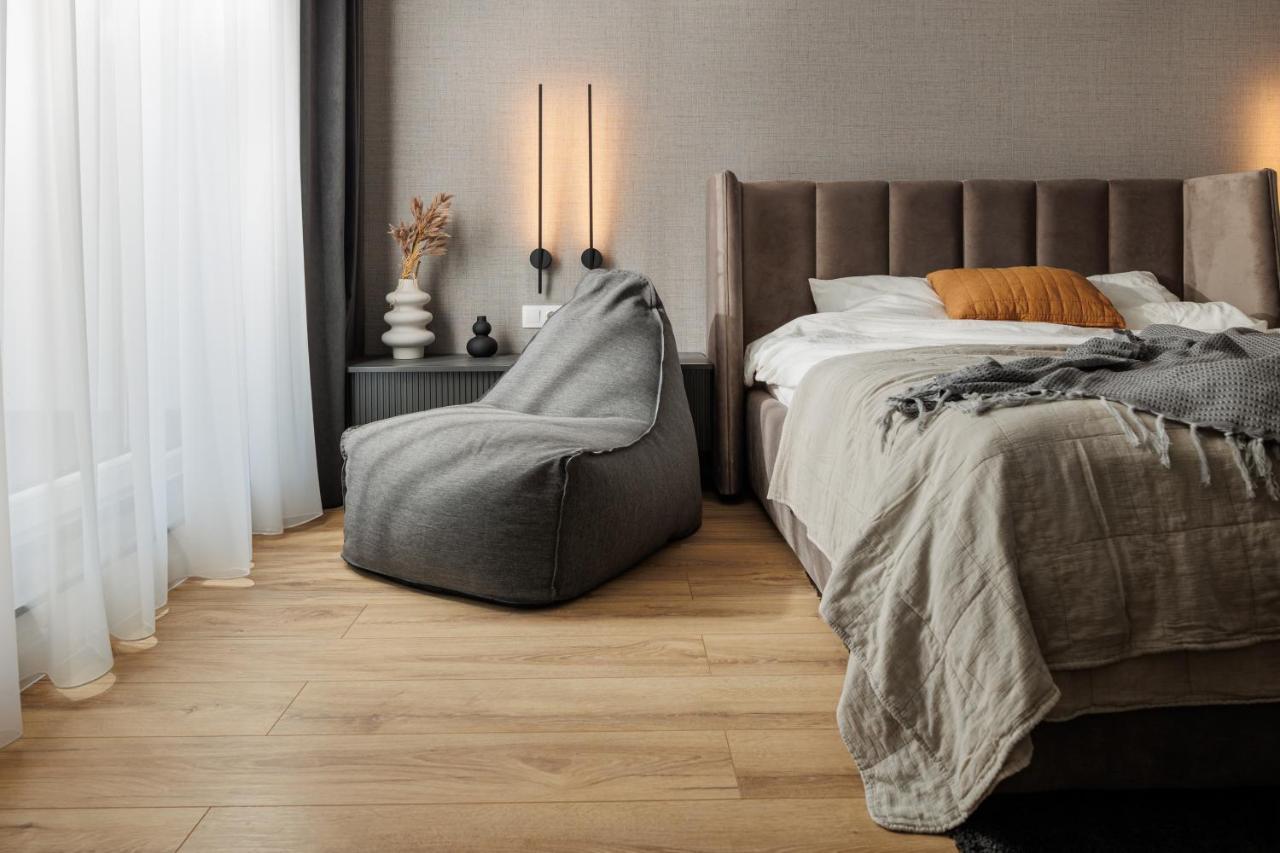 Mandala Designer Apartments With Free Private Parking, Near Mall Coresi Brasov Bagian luar foto