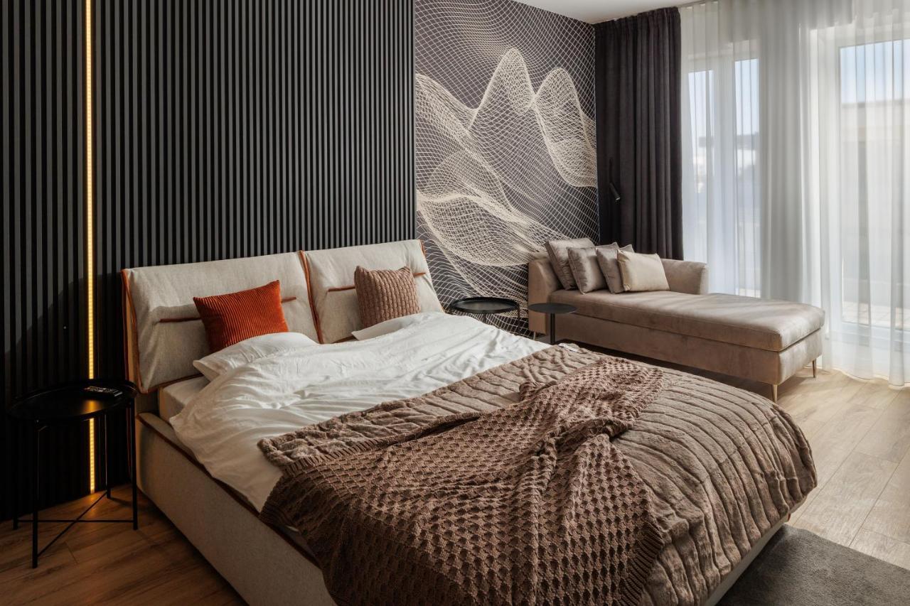 Mandala Designer Apartments With Free Private Parking, Near Mall Coresi Brasov Bagian luar foto