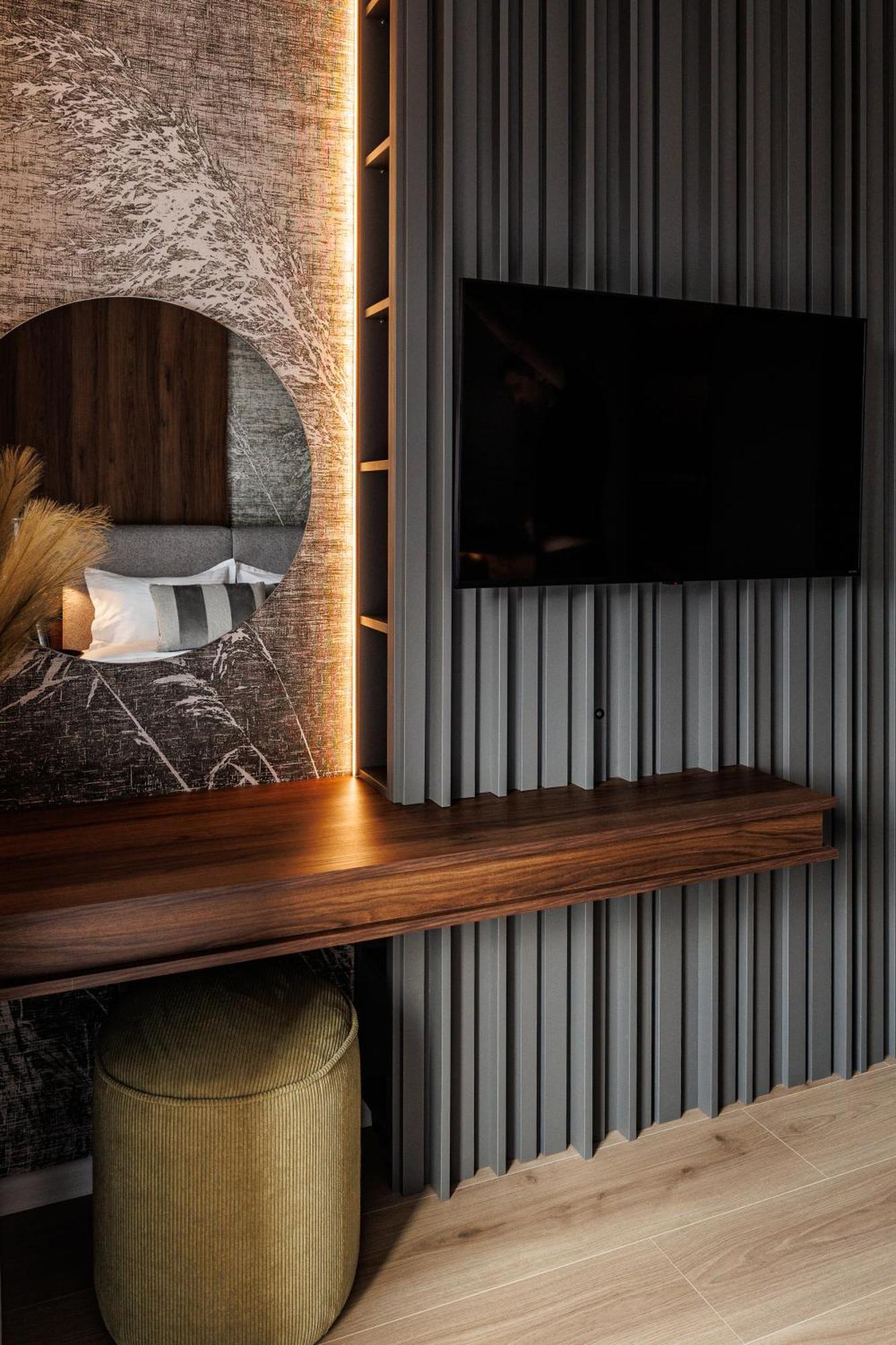 Mandala Designer Apartments With Free Private Parking, Near Mall Coresi Brasov Bagian luar foto
