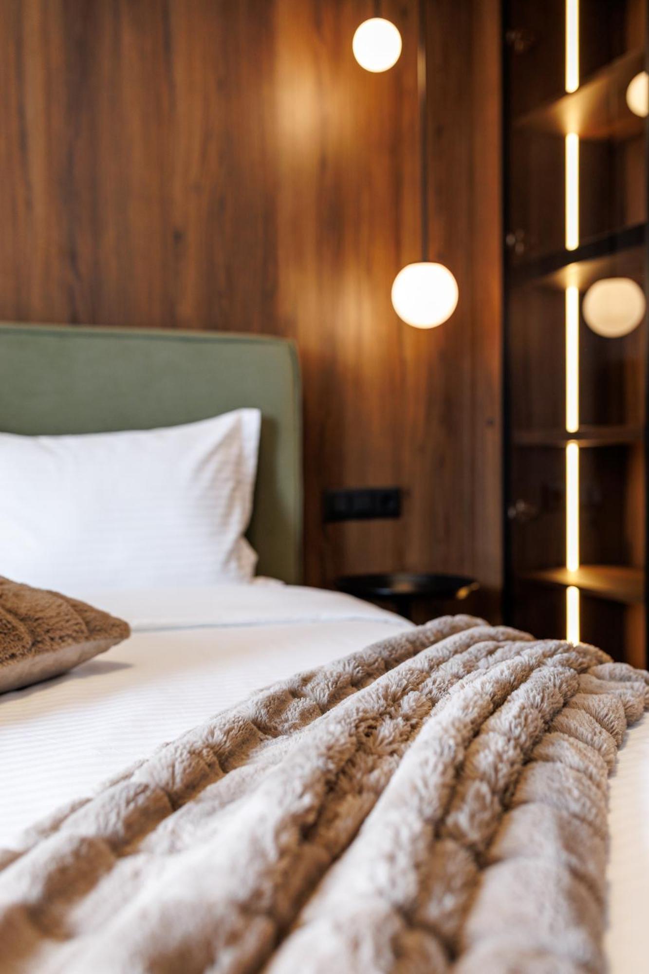 Mandala Designer Apartments With Free Private Parking, Near Mall Coresi Brasov Bagian luar foto