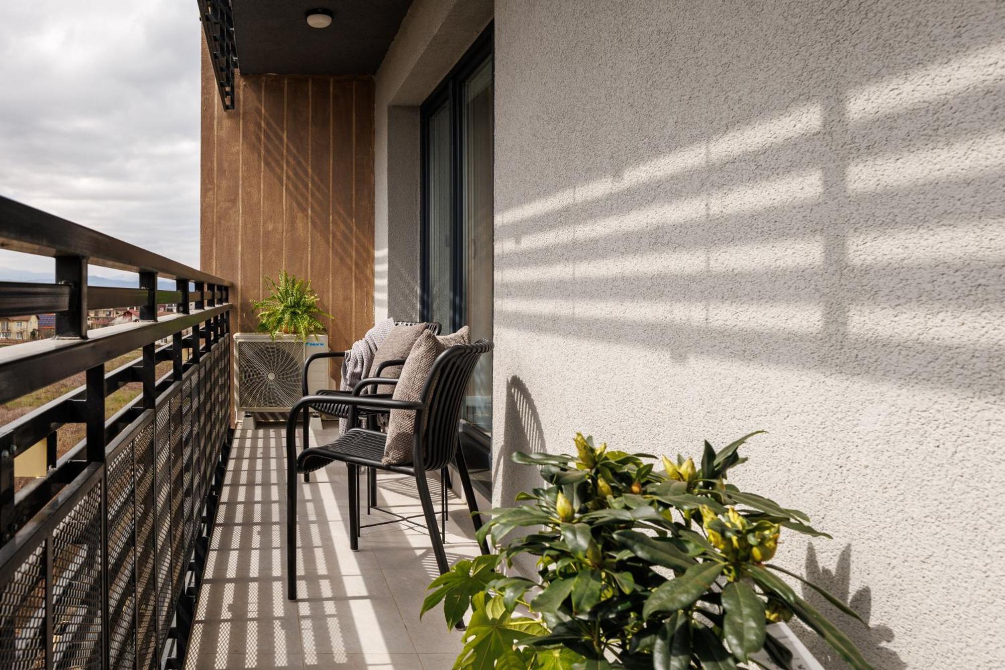 Mandala Designer Apartments With Free Private Parking, Near Mall Coresi Brasov Bagian luar foto